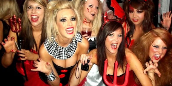 Spice Up Your Halloween with These Sexy Halloween Costume Ideas!